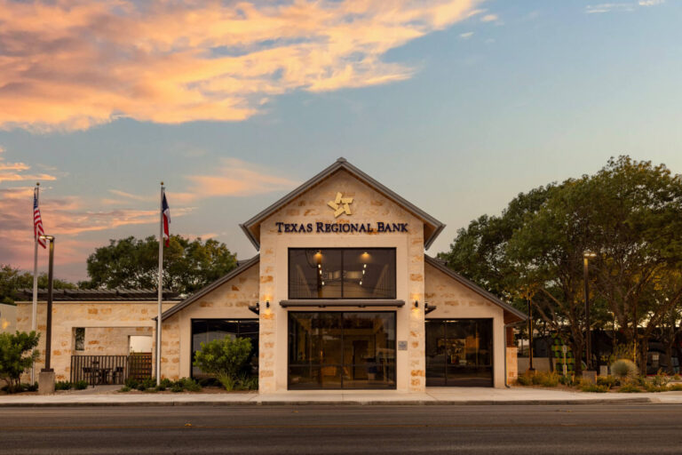 Texas Regional Bank Opens in Kerr County 